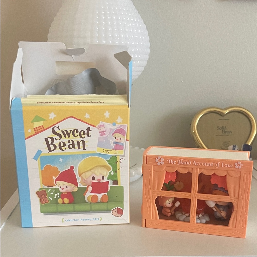 POP MART Sweet Bean Collectible

Celebrate Ordinary Days Series Scene Sets